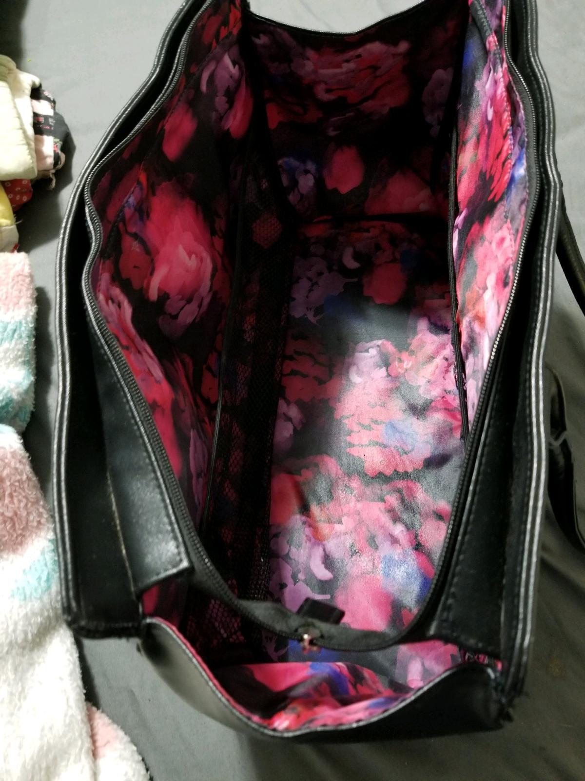 Mary Kay  Bag - Portage, Michigan - FleaMarketBay