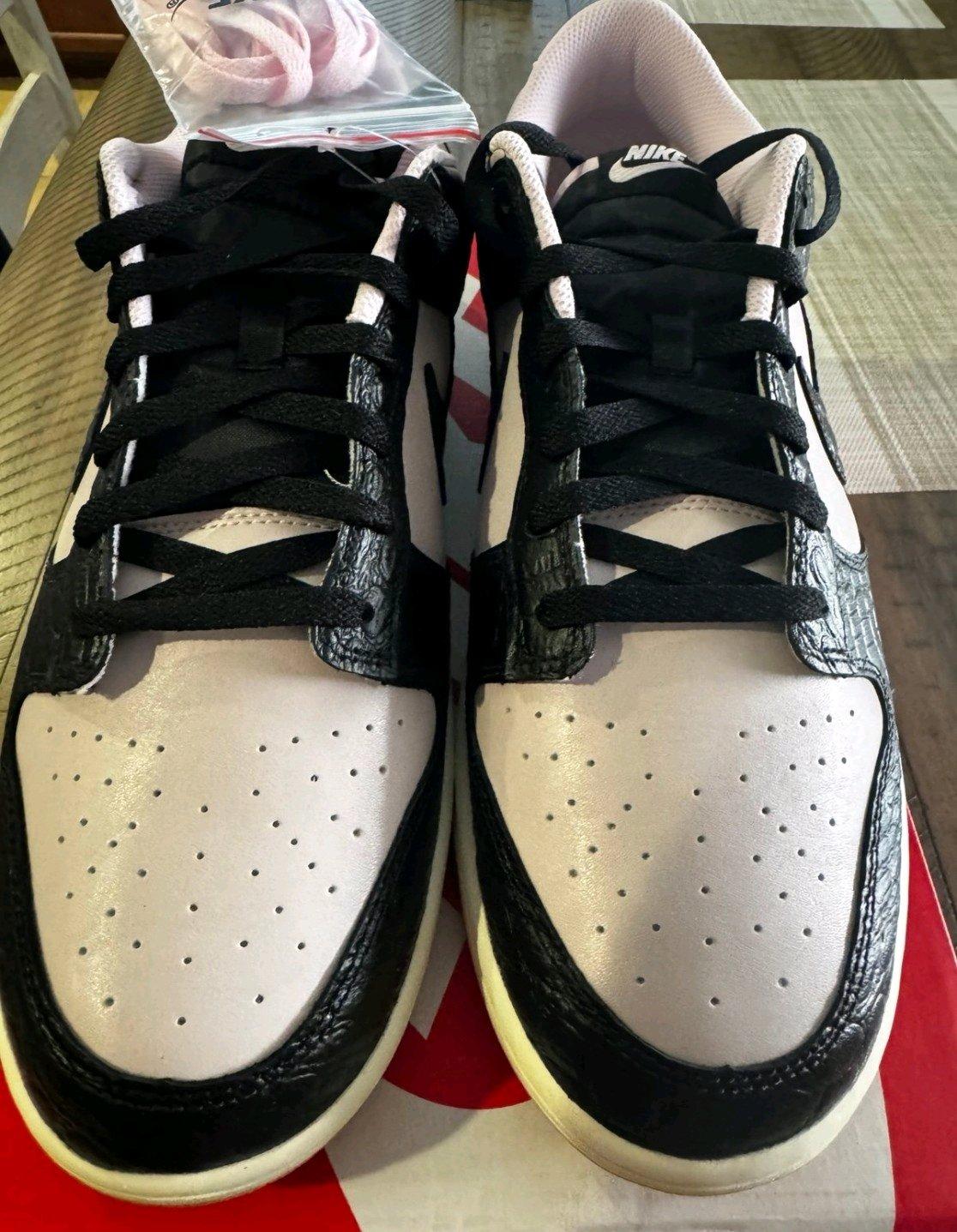 Nike dunk low retro - Lake Elsinore, California - FleaMarketBay