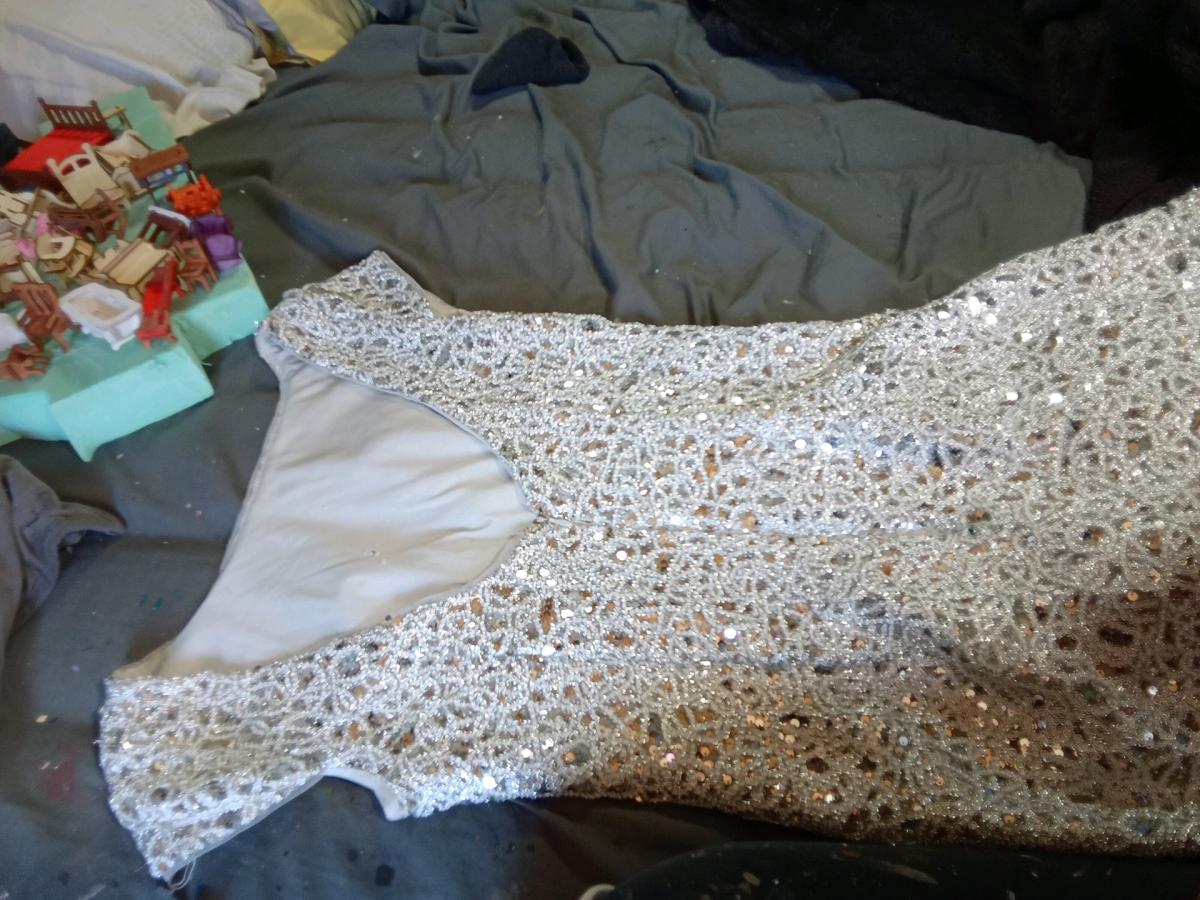 Dress size 4 - Alicia, Arkansas - FleaMarketBay