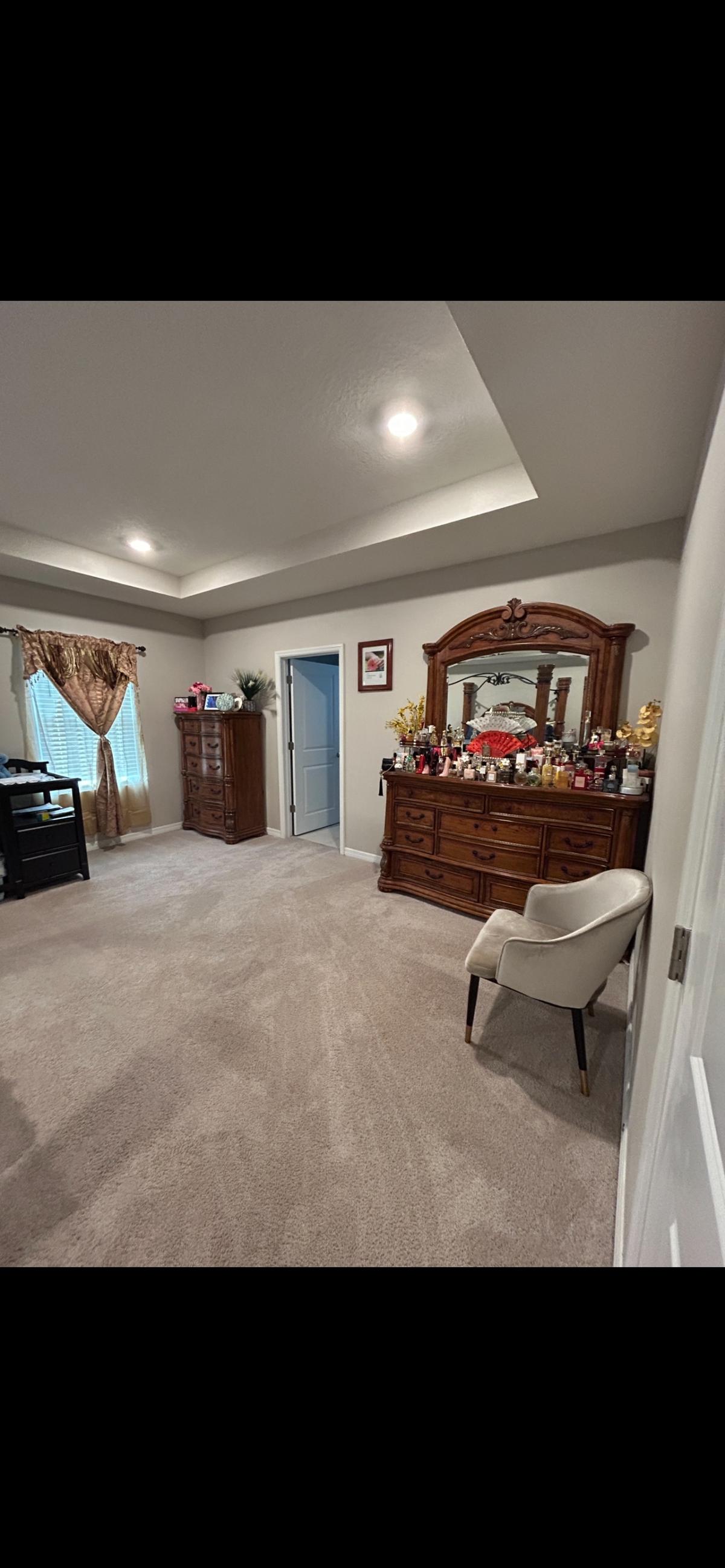 king four poster bed with mattress - Ruskin, Florida - FleaMarketBay