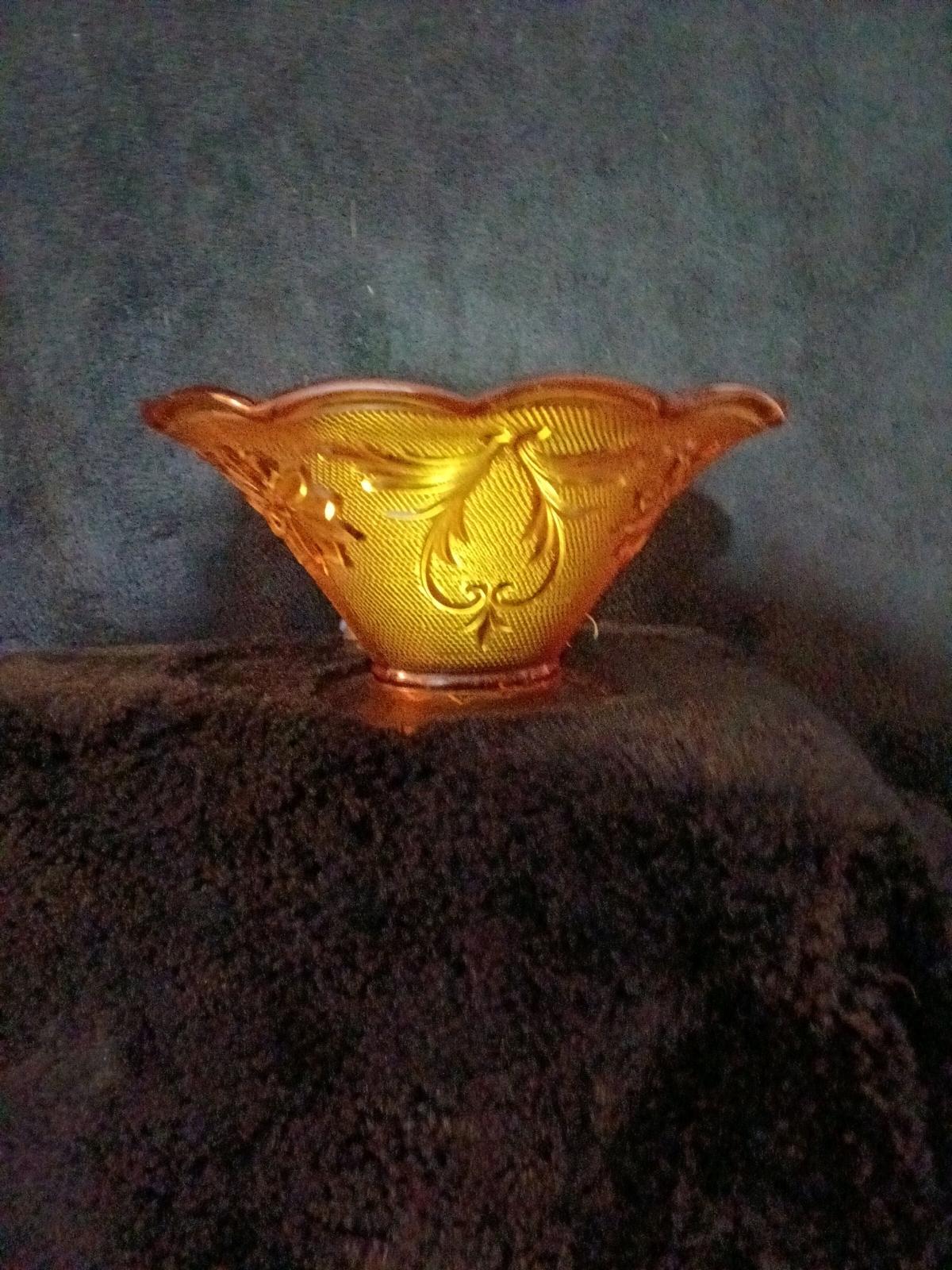 Indiana Carnival Glass - Osage, Oklahoma - FleaMarketBay