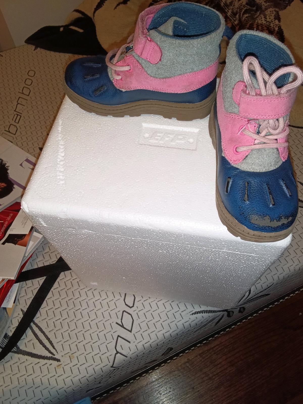 gril boot bota de nina - Chicago, Illinois - FleaMarketBay