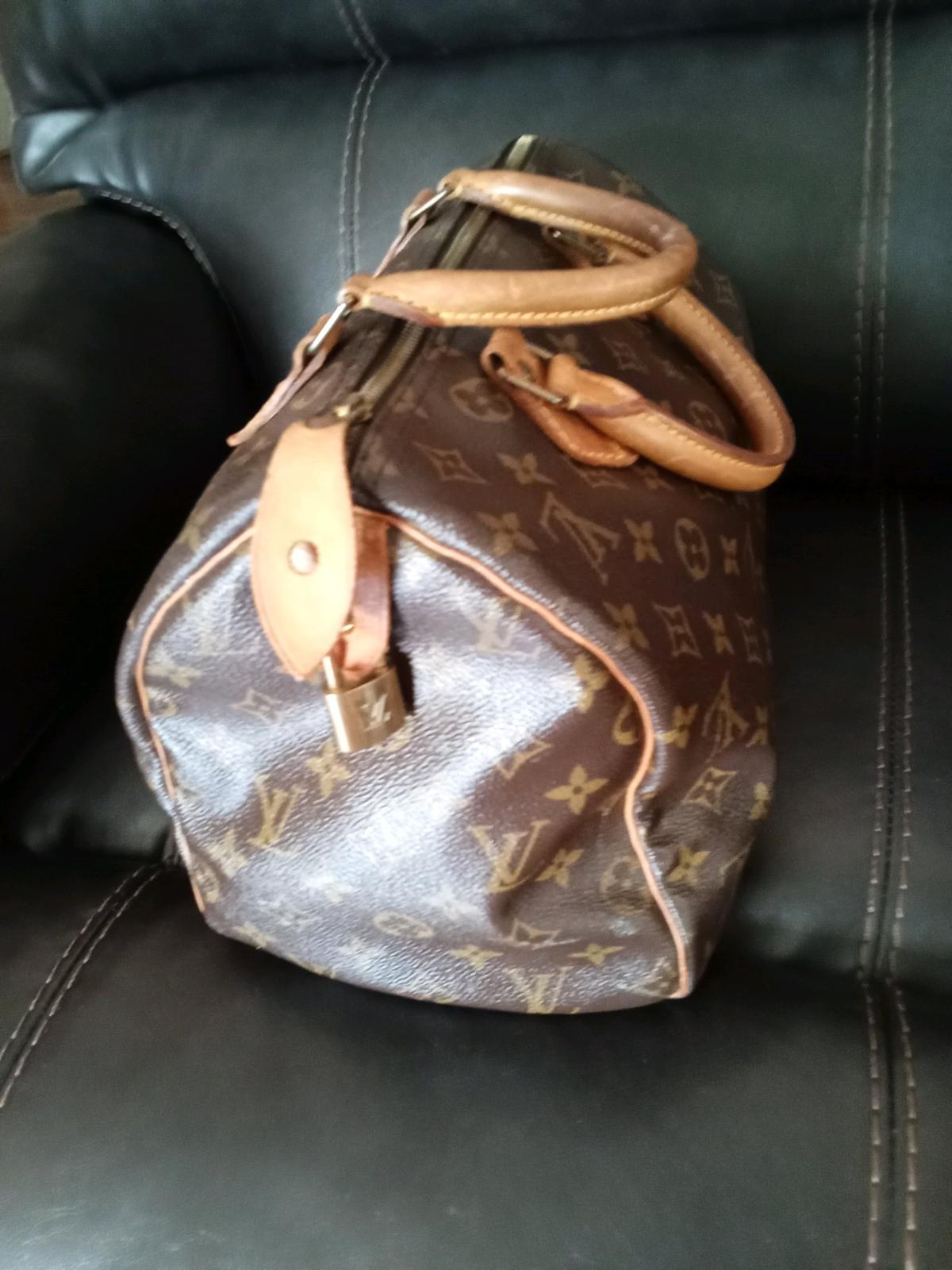 Authentic Louis Vuitton bag - Decatur, Alabama - FleaMarketBay