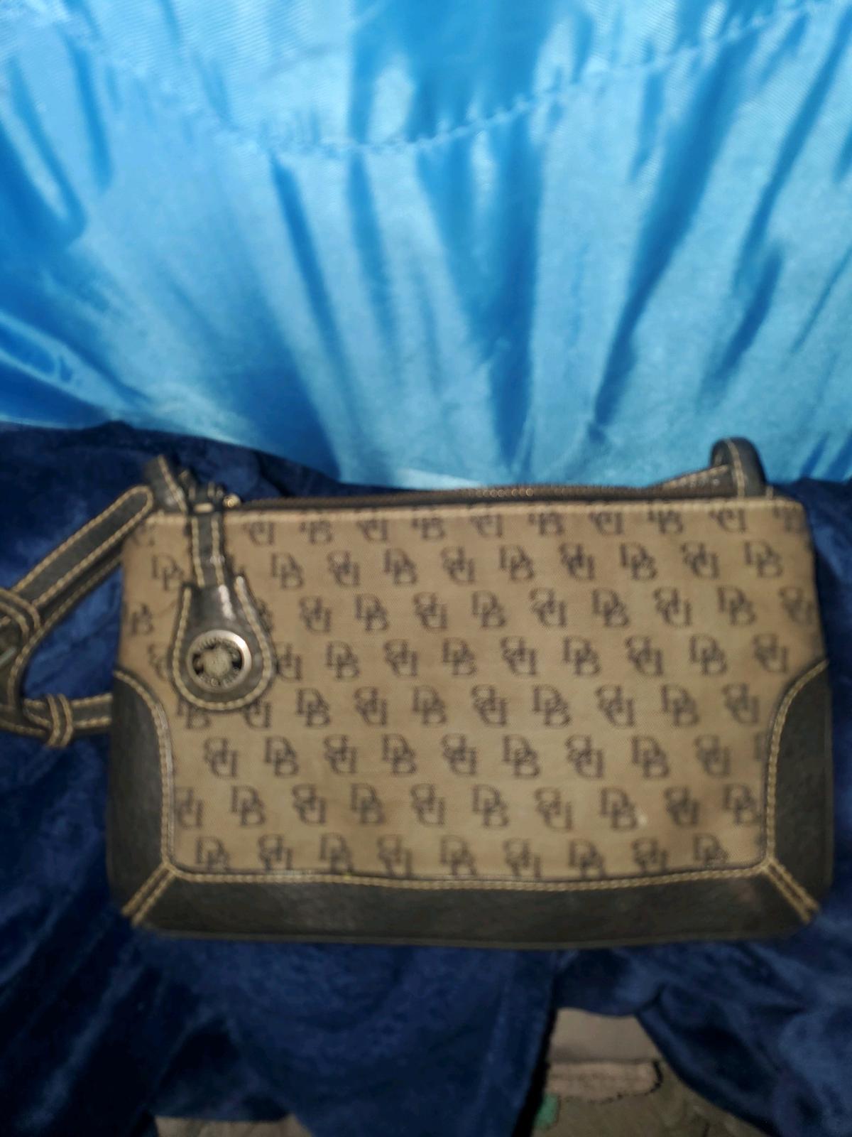 Small Dooney and Burke purse - Aransas Pass, Texas - FleaMarketBay
