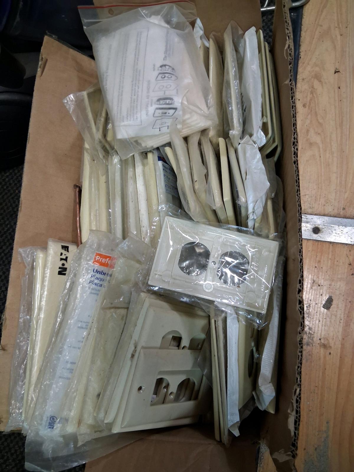 outlet covers - Cleveland, Ohio - FleaMarketBay