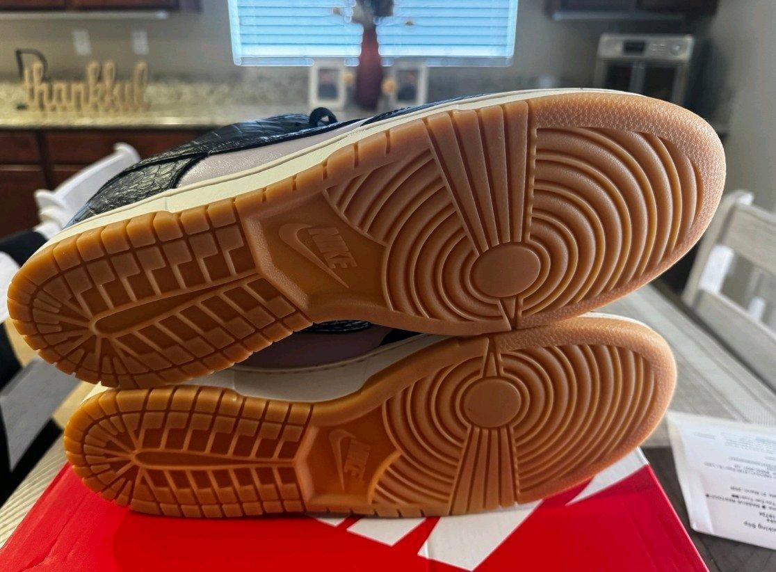 Nike dunk low retro - Lake Elsinore, California - FleaMarketBay