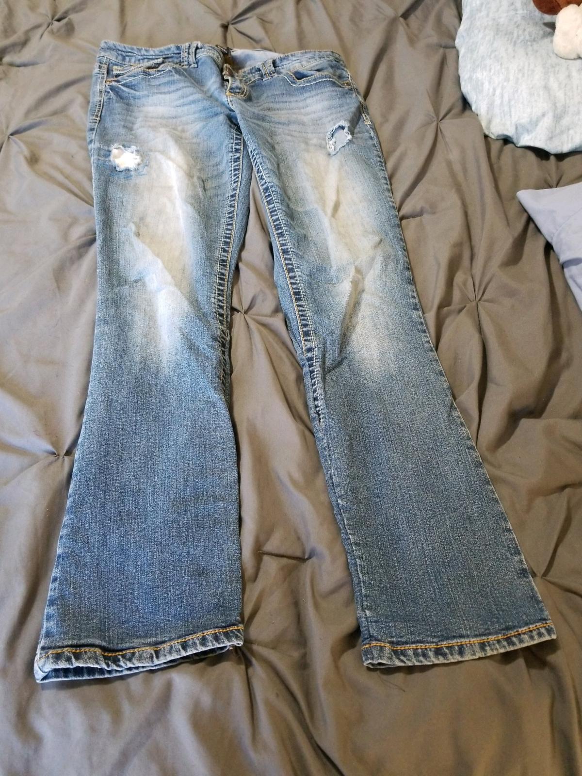 Ariya Jeans - Portage, Michigan - FleaMarketBay