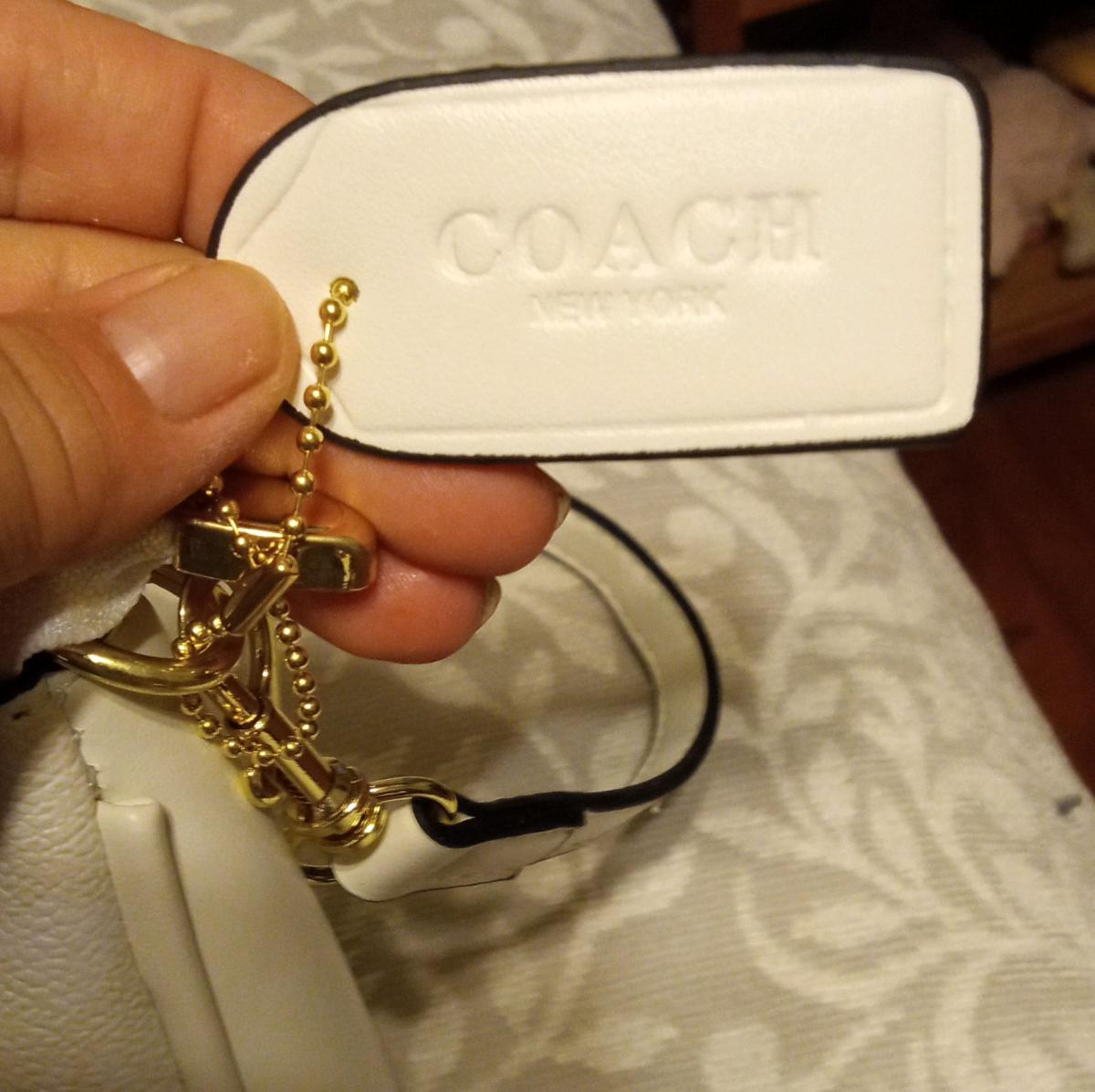 Coach purse - Cantonment, Florida - FleaMarketBay