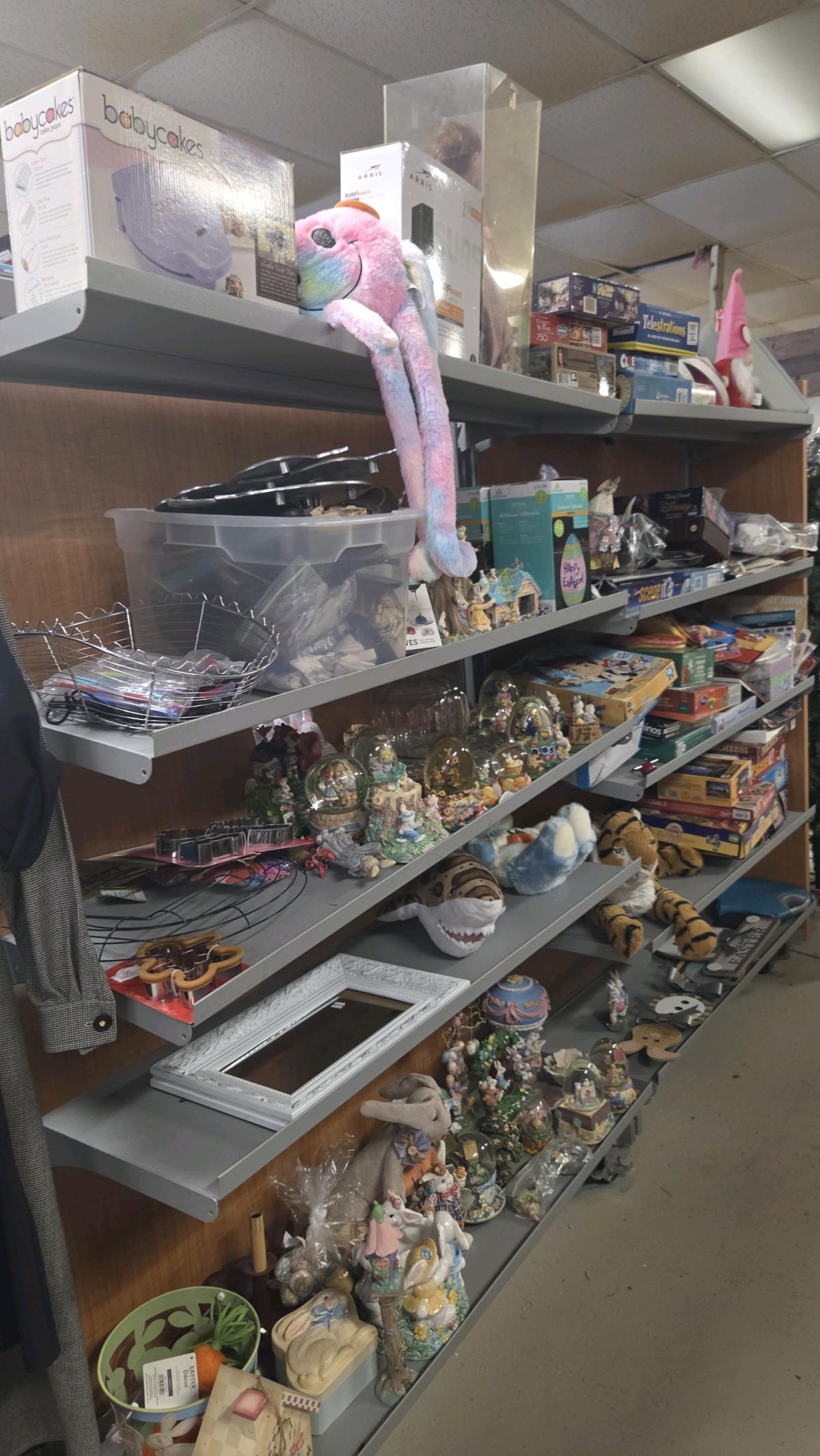 Big clearance sale April 24th through 26th everything is 1 - Alicia, Arkansas - FleaMarketBay