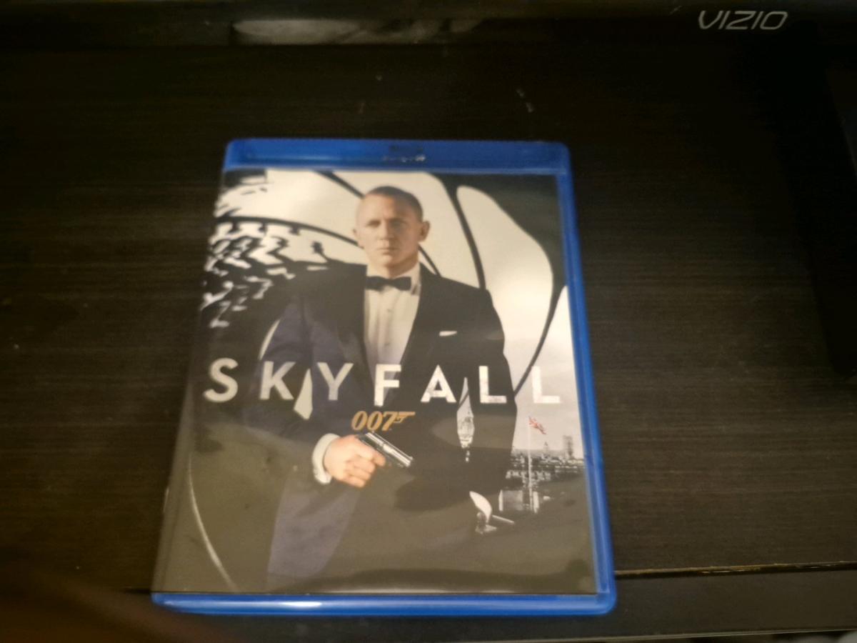 Skyfall BlurayDVD 2013 James Bond 007 Daniel Craig - Richmond, California - FleaMarketBay