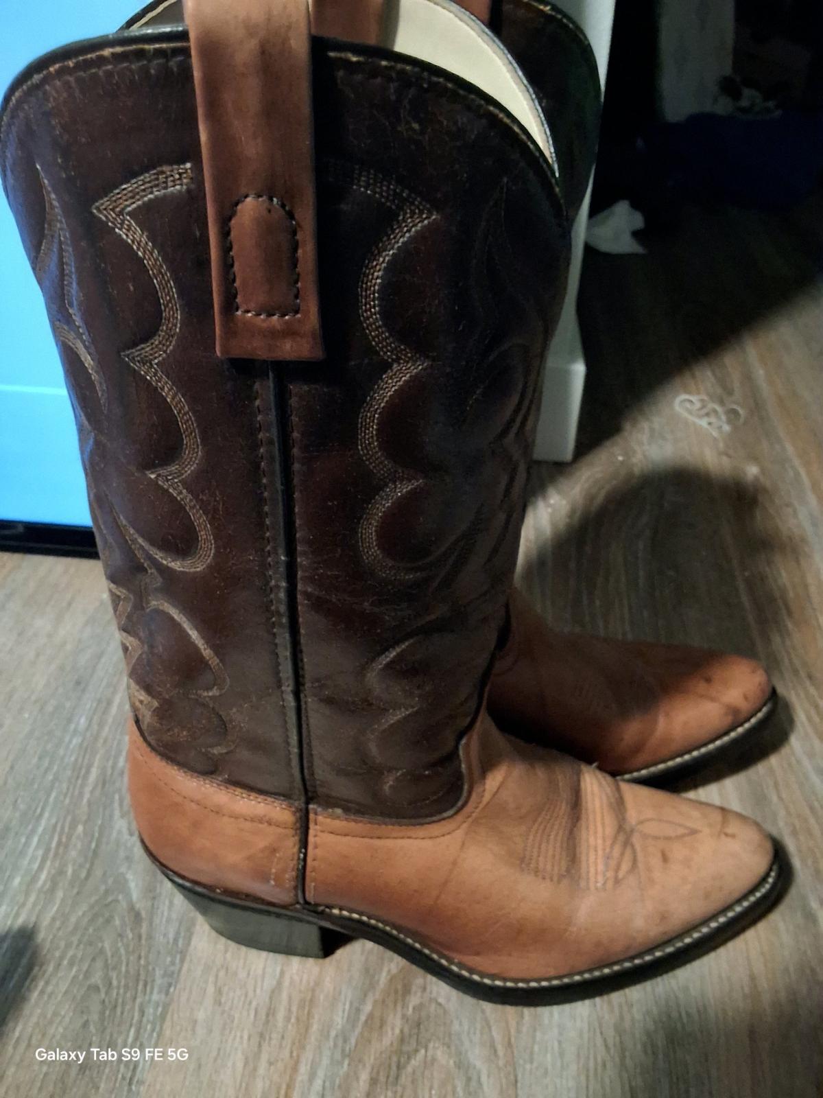 Western Boots Size 9 MENS US GENTLY USED - Vancouver, Washington - FleaMarketBay