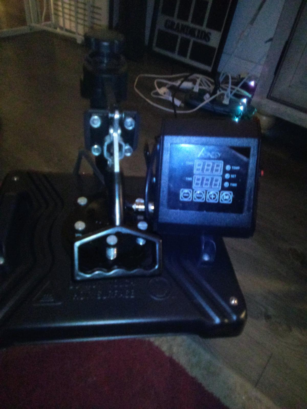 Swing Away Heat Press Machine - Yorba Linda, California - FleaMarketBay