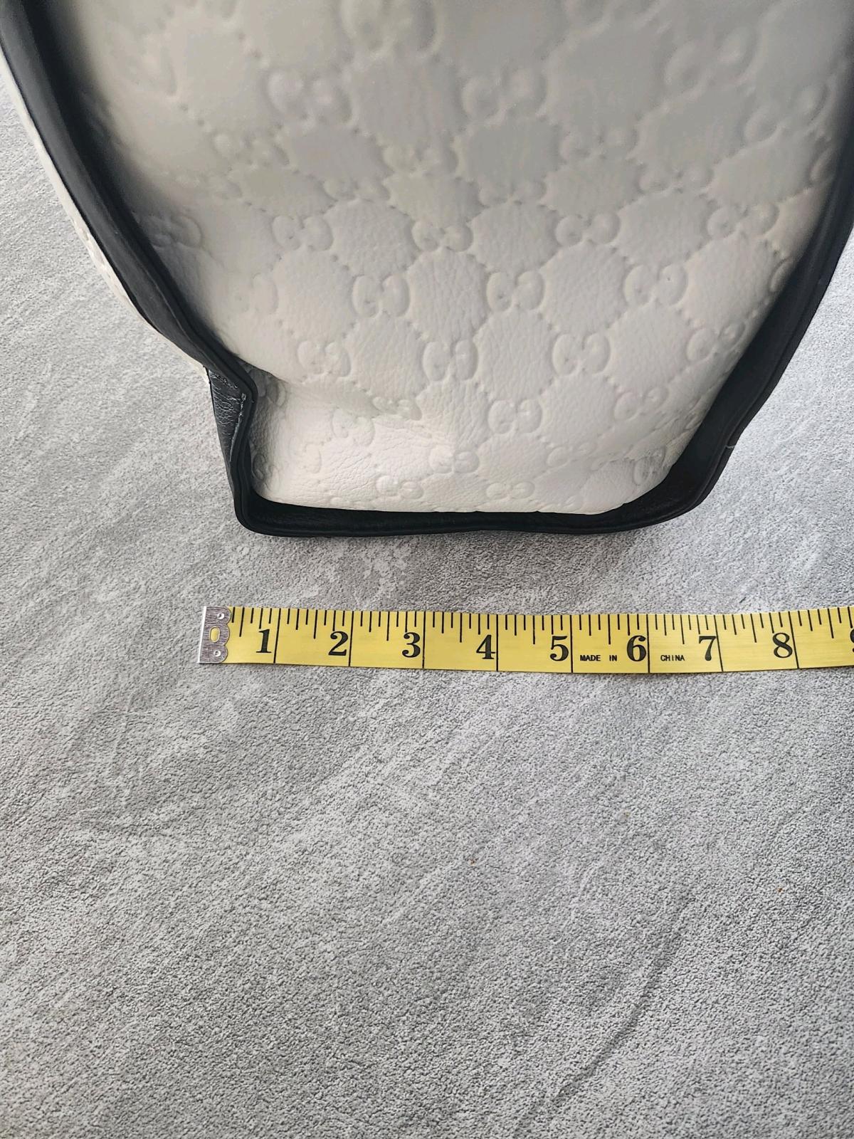 fashionable Handbag 2 - Huntington Beach, California - FleaMarketBay