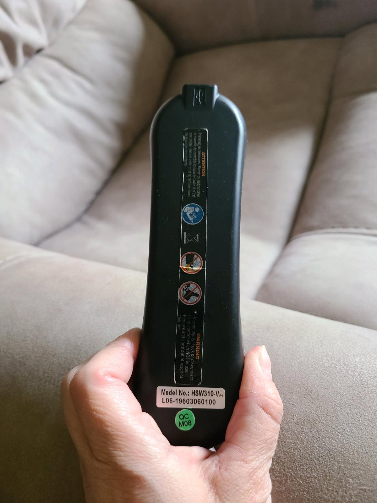 Comfortable Recliner Chair - Akron, Ohio - FleaMarketBay