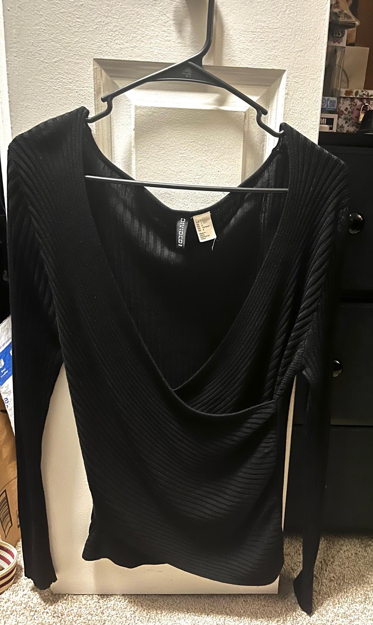 Black VNeck Top - Norwood, Massachusetts