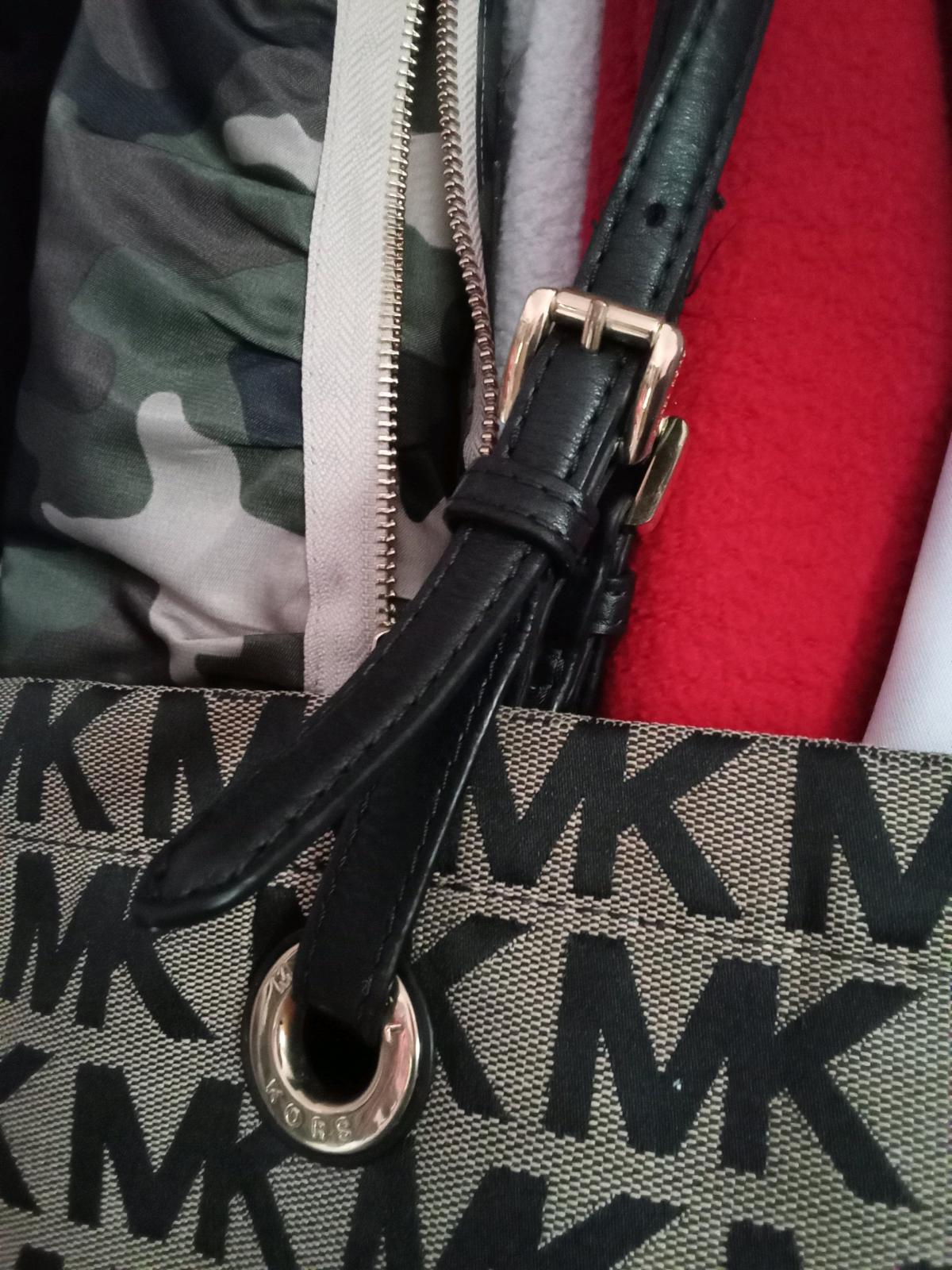 authentic Michael kors womens bag - Decatur, Alabama - FleaMarketBay