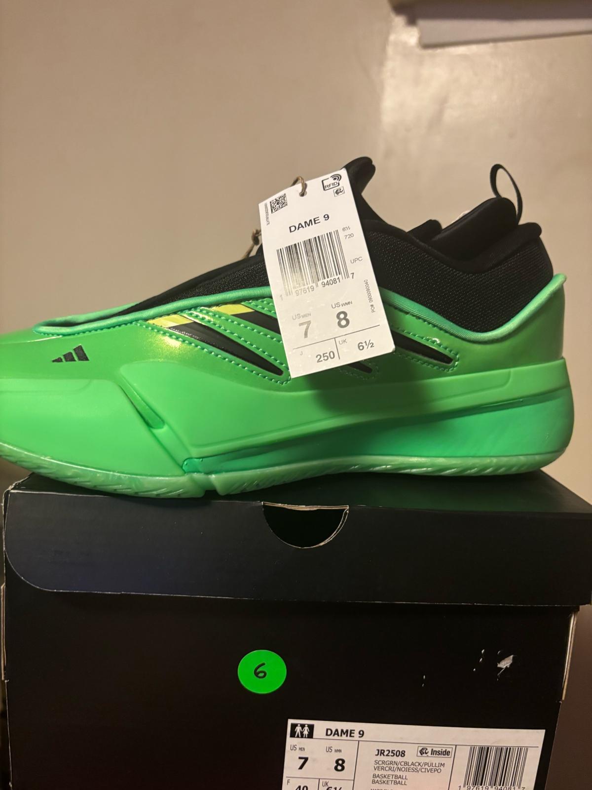 dame 9 adidas - Cambria Heights, New York - FleaMarketBay