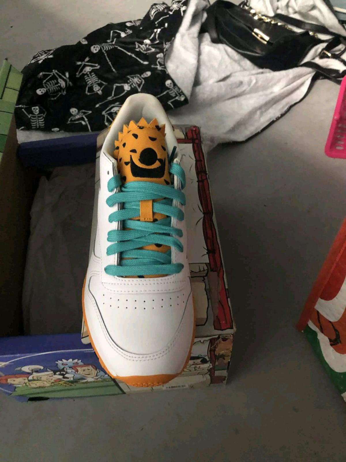Flintstone sneakers size 7 - New Port Richey, Florida - FleaMarketBay