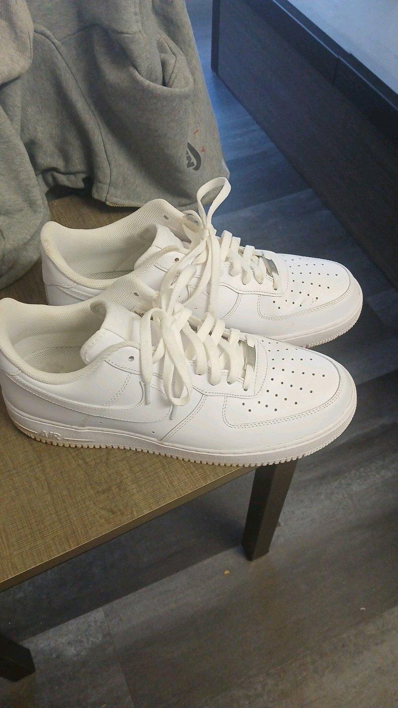 Nikeys low tops - Catawba, North Carolina - FleaMarketBay