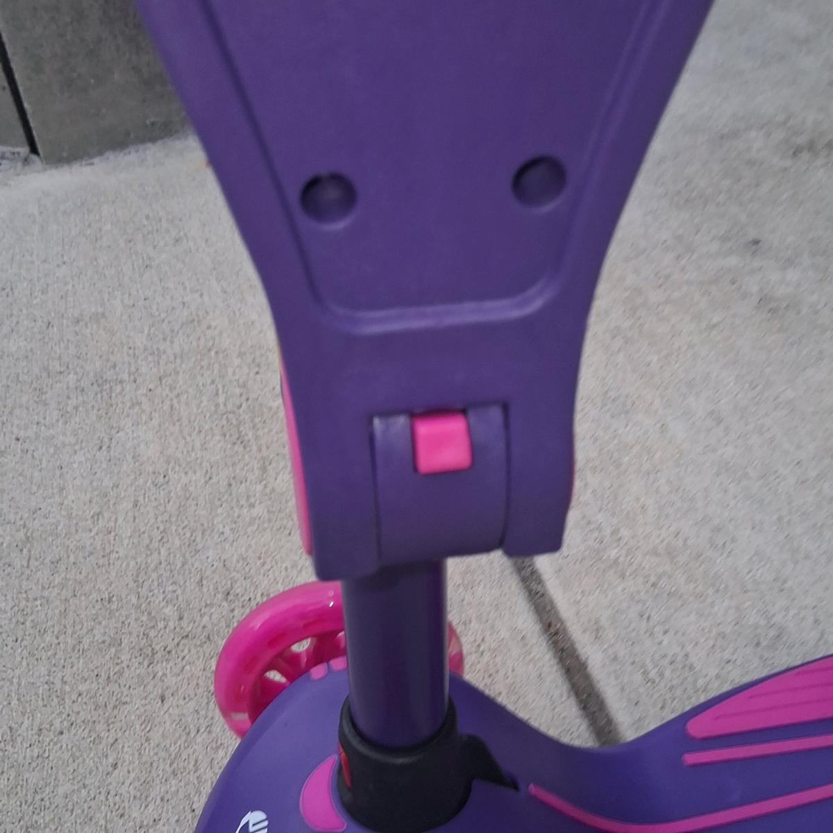 GOTRAX 2in1 Scooter  Toddler to Kid Light Up Wheels - Philadelphia, Pennsylvania - FleaMarketBay