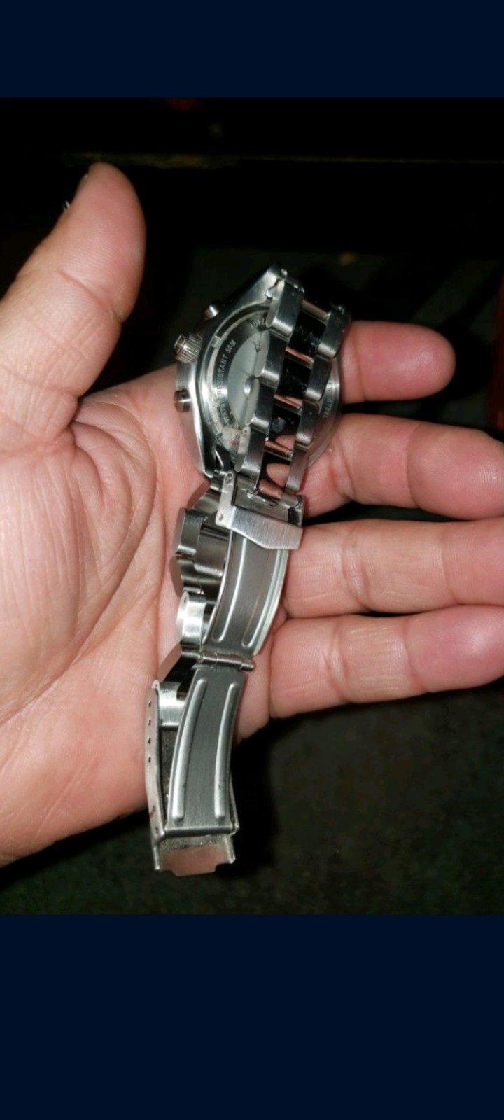 Minnie Mouse Watch - Victorville, California - FleaMarketBay