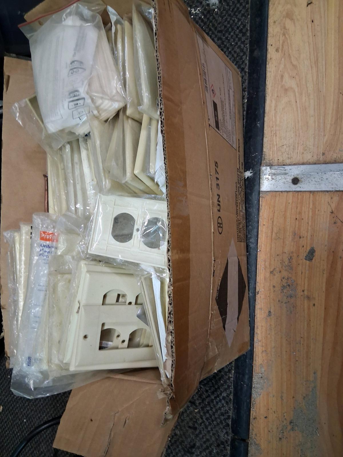 outlet covers - Cleveland, Ohio