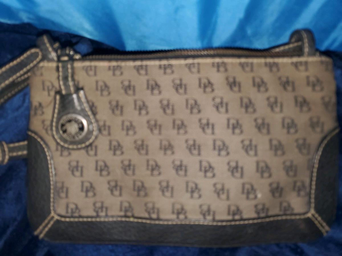 Small Dooney and Burke purse - Aransas Pass, Texas - FleaMarketBay
