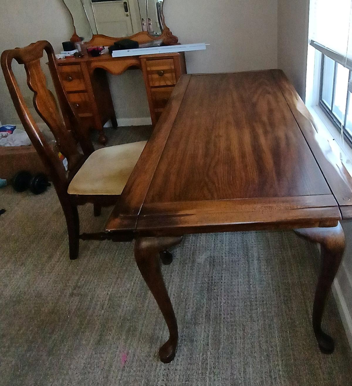 Queen Anne antique writing desk and chair set - Gallatin, Tennessee - FleaMarketBay