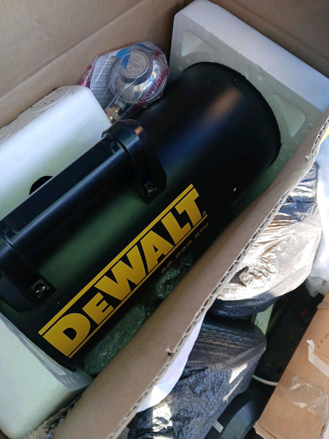 Dewalt 60000 propane heater - Belton, Missouri - FleaMarketBay