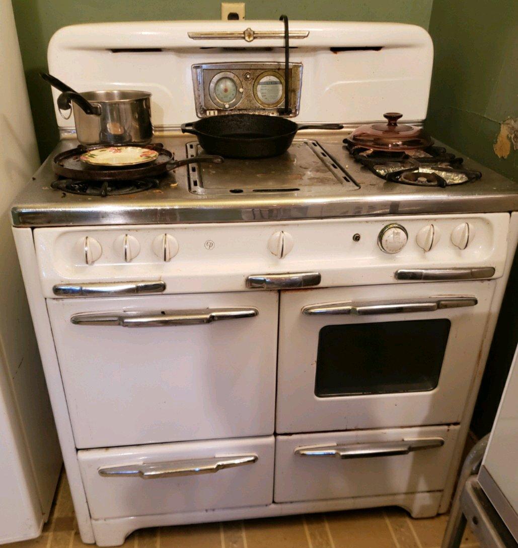 Wedgewood Stove 4burner - Upland, California - FleaMarketBay