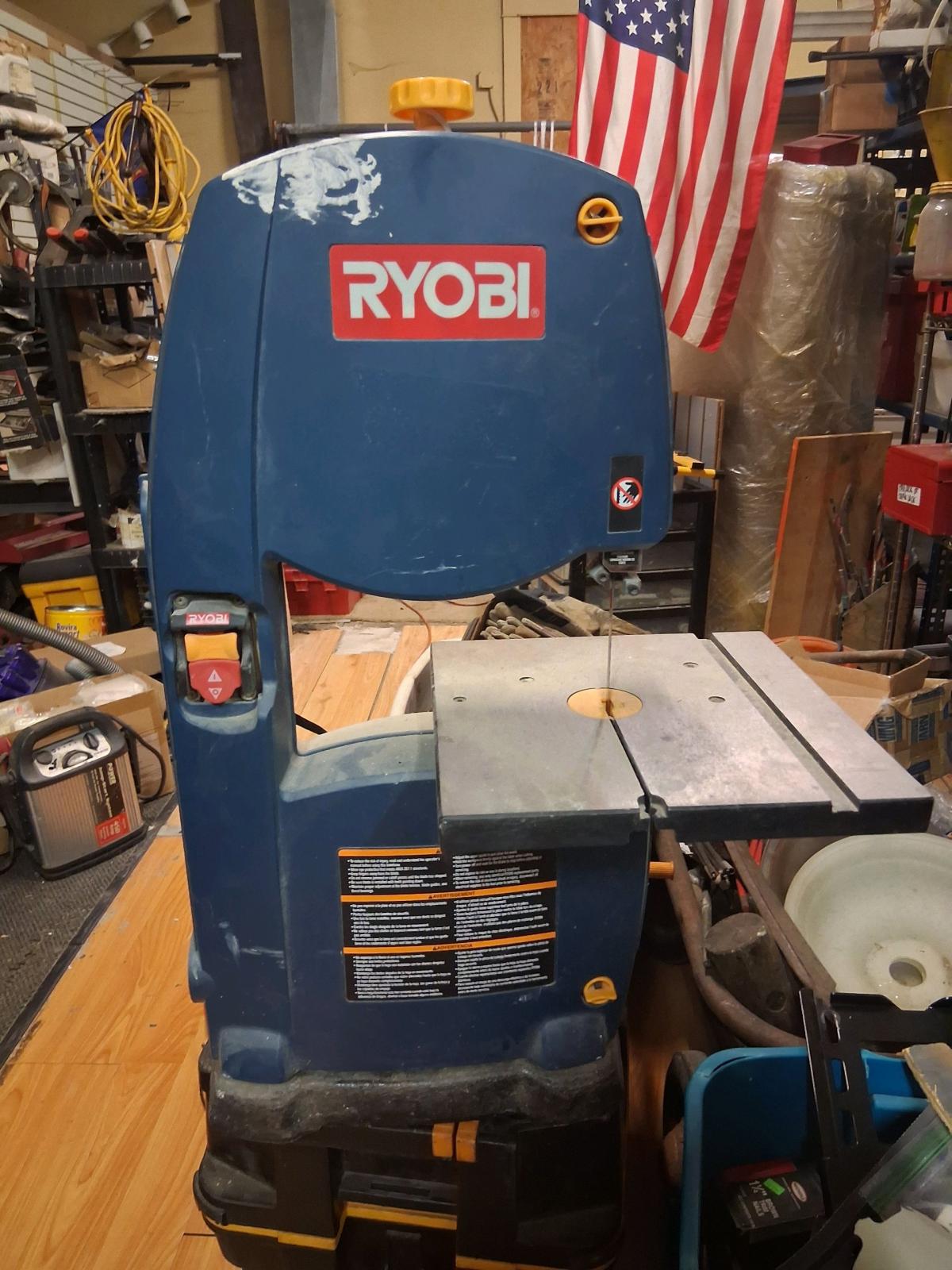 Ryobi 9in Band saw - Cleveland, Ohio