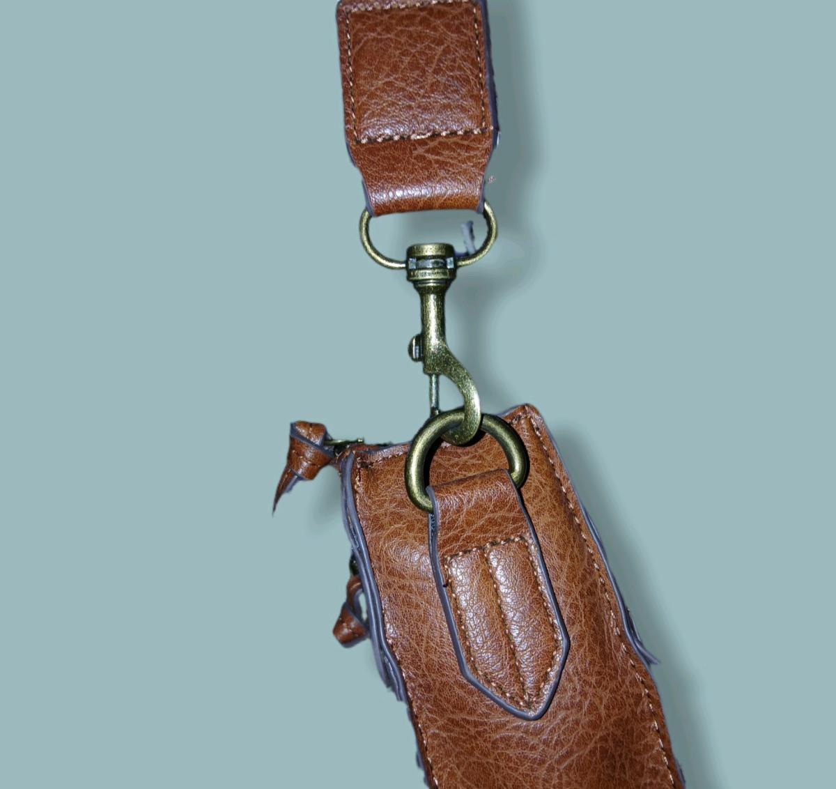 leather purse - Boonville, Indiana - FleaMarketBay