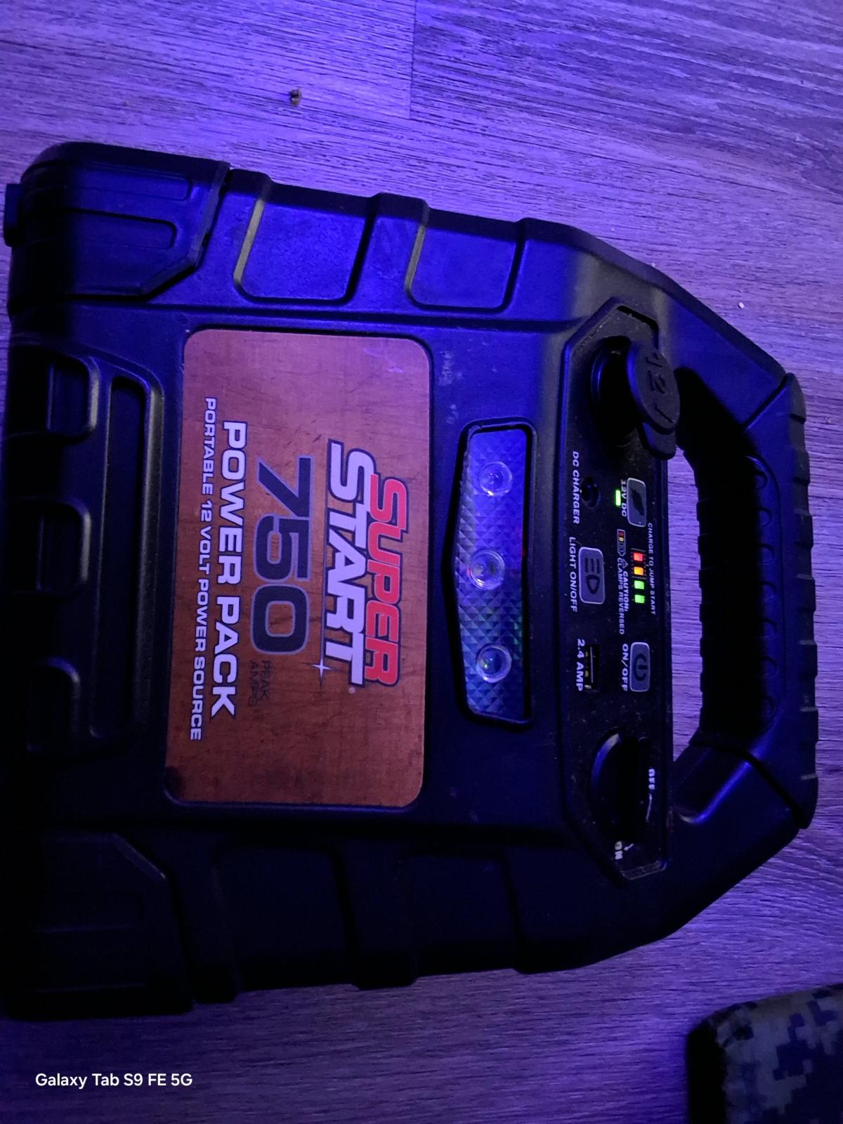 750 amp power battery jumperer New from OReileys Super brand - Vancouver, Washington - FleaMarketBay