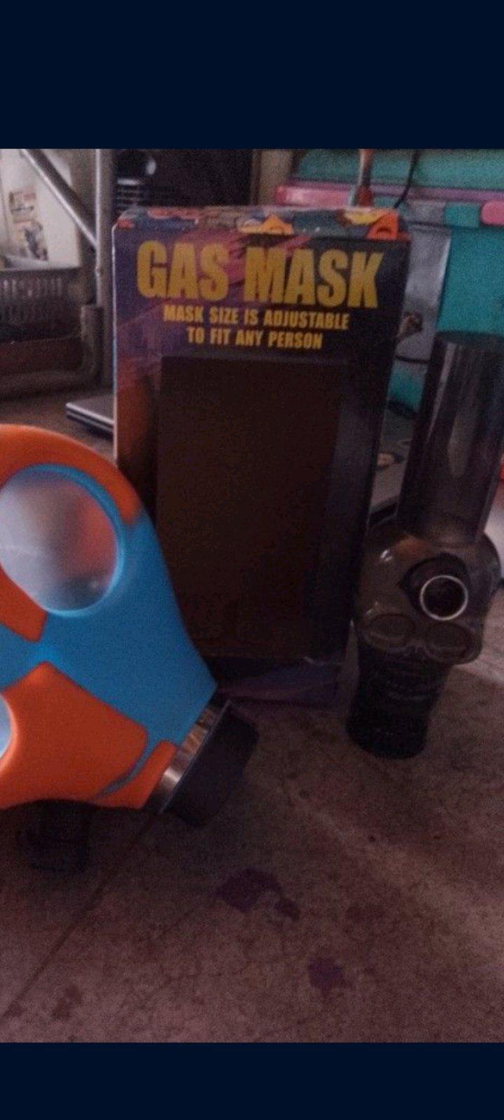 Gas Mask - Victorville, California - FleaMarketBay