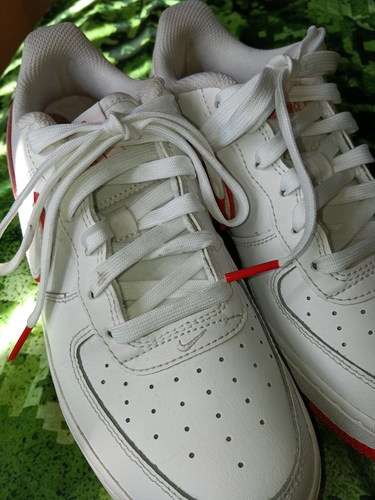 Nike Sneakers - Garden Grove, California - FleaMarketBay