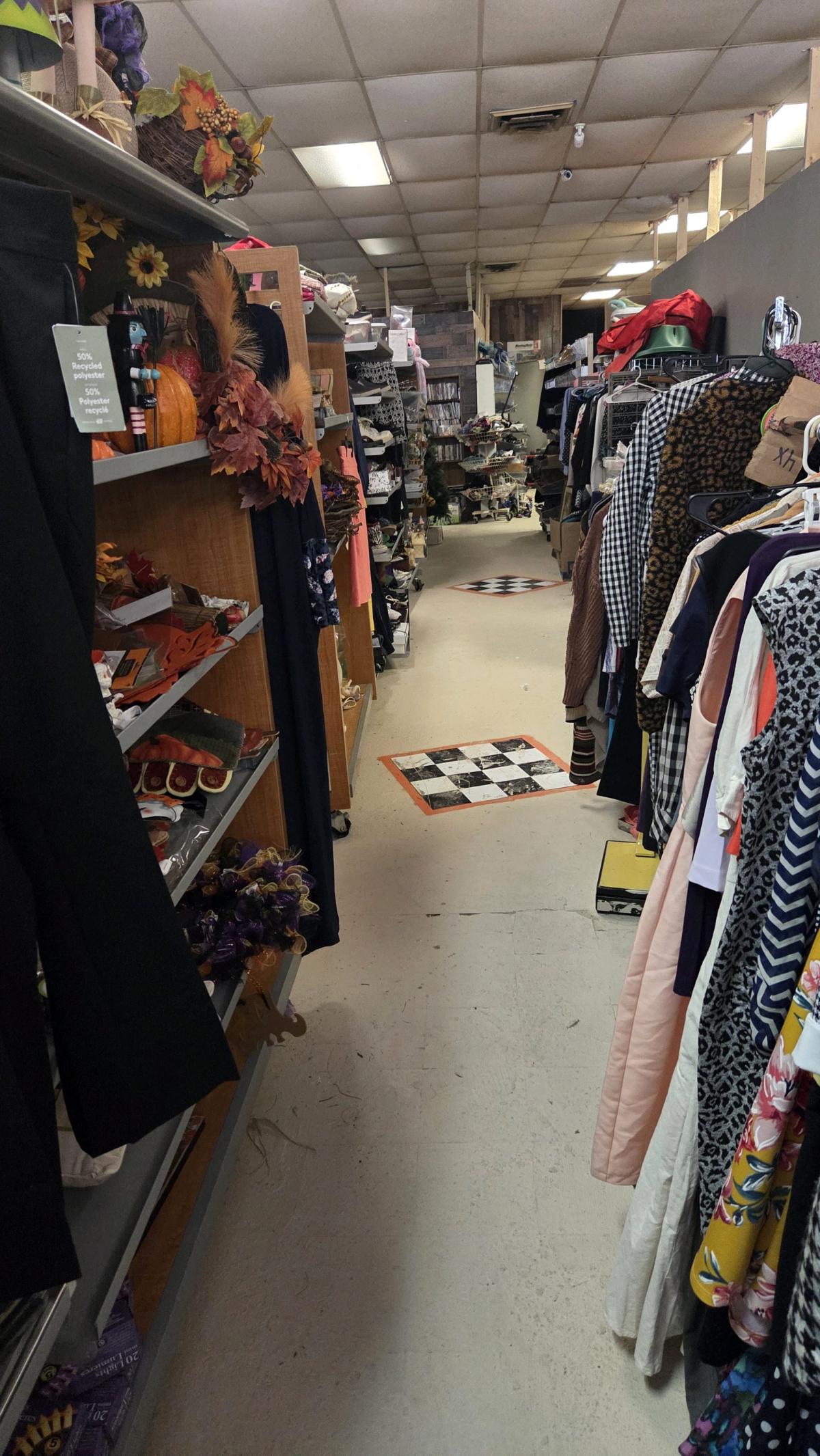 Big clearance sale April 24th through 26th everything is 1 - Alicia, Arkansas - FleaMarketBay