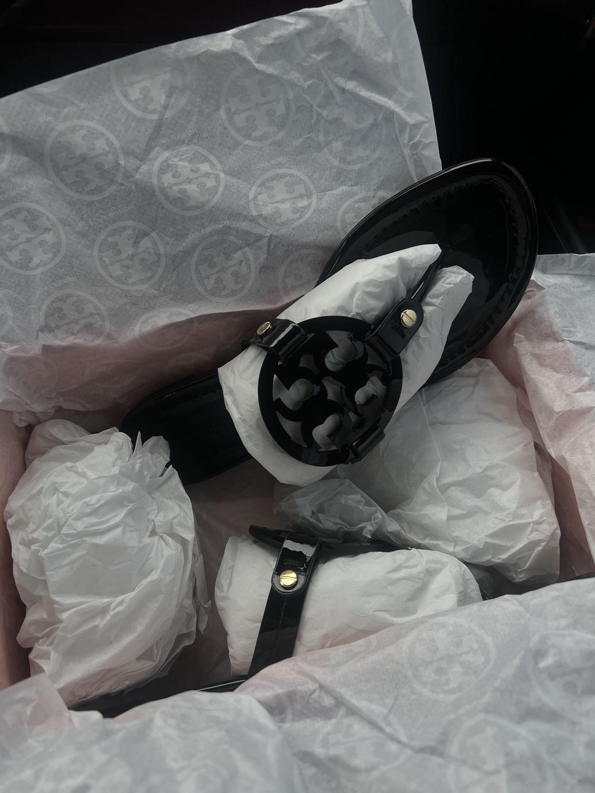 black tory burch sandals - Alachua, Florida - FleaMarketBay