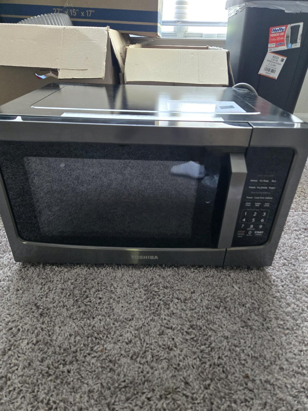 Toshiba Microwave - Conyers, Georgia - FleaMarketBay