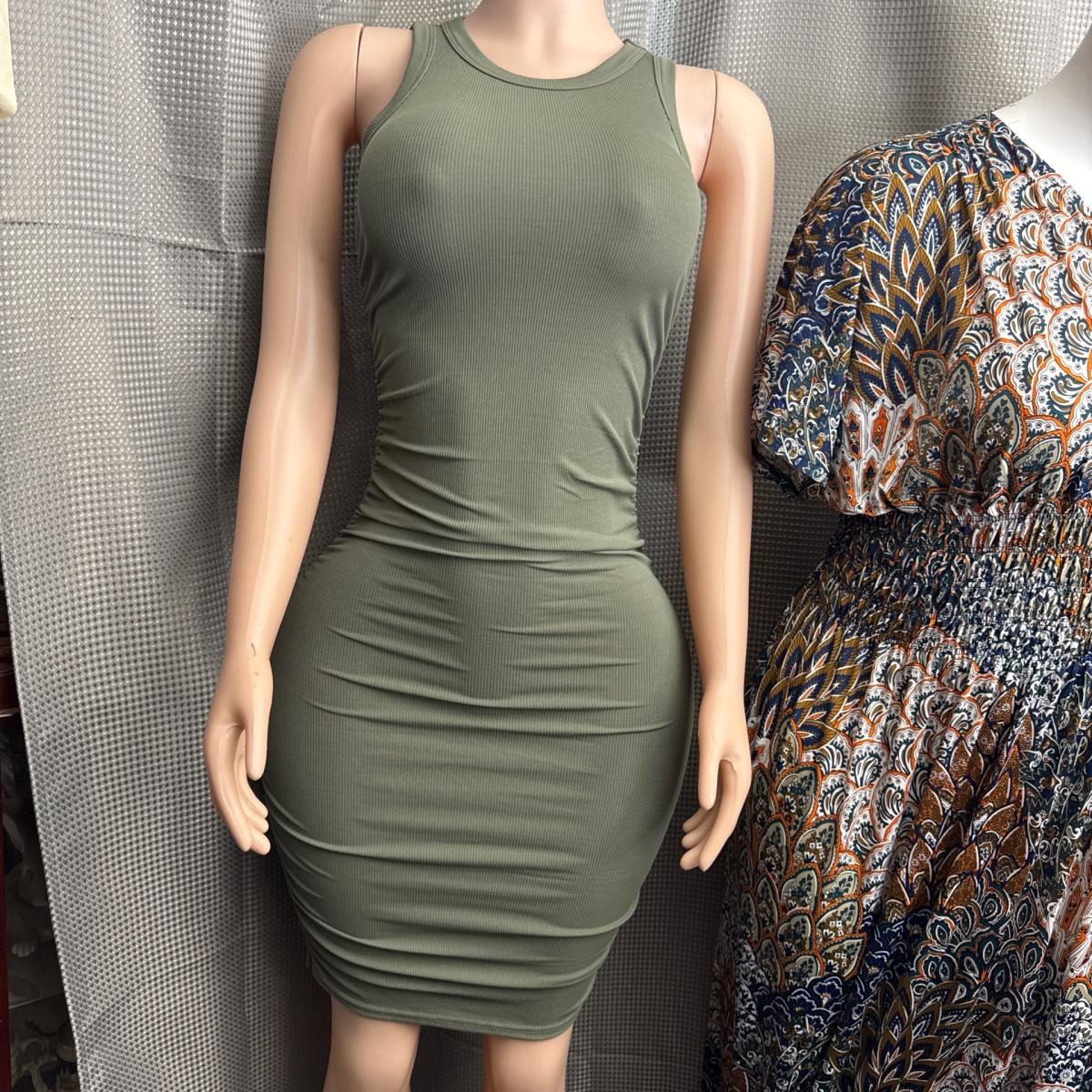 New size extra small hunter green stretchy dress - Pomona, California - FleaMarketBay