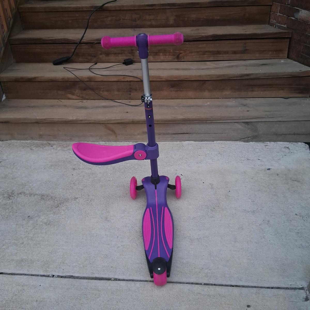 GOTRAX 2in1 Scooter  Toddler to Kid Light Up Wheels - Philadelphia, Pennsylvania - FleaMarketBay