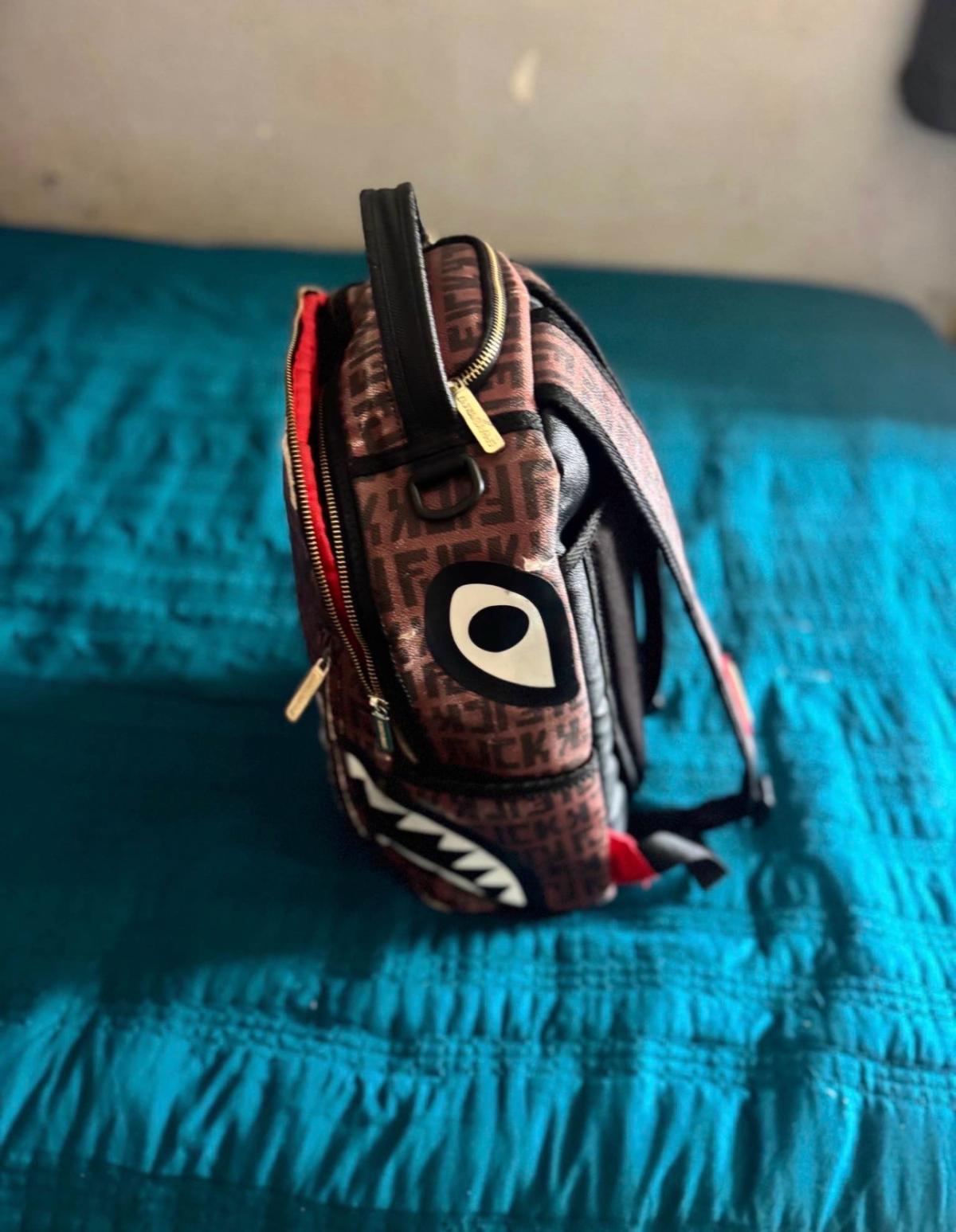 Sprayground backpack - Austin, Texas - FleaMarketBay