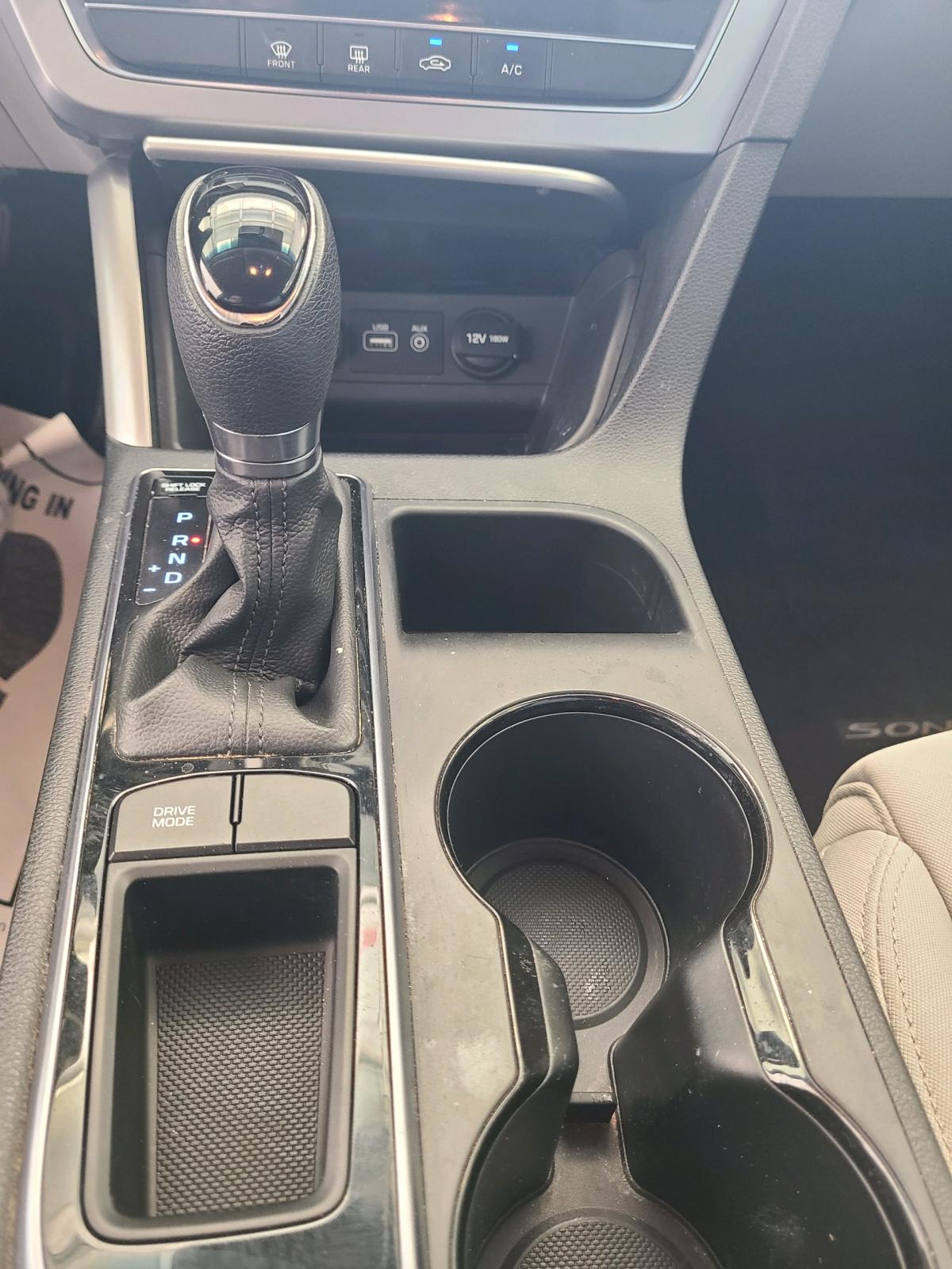 2016 Hyundai Sonata SE - Terrell, Texas - FleaMarketBay