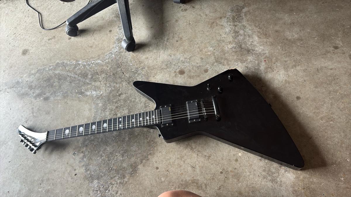 Esp Custom Guitars Explorer - Brownsville, Texas - FleaMarketBay