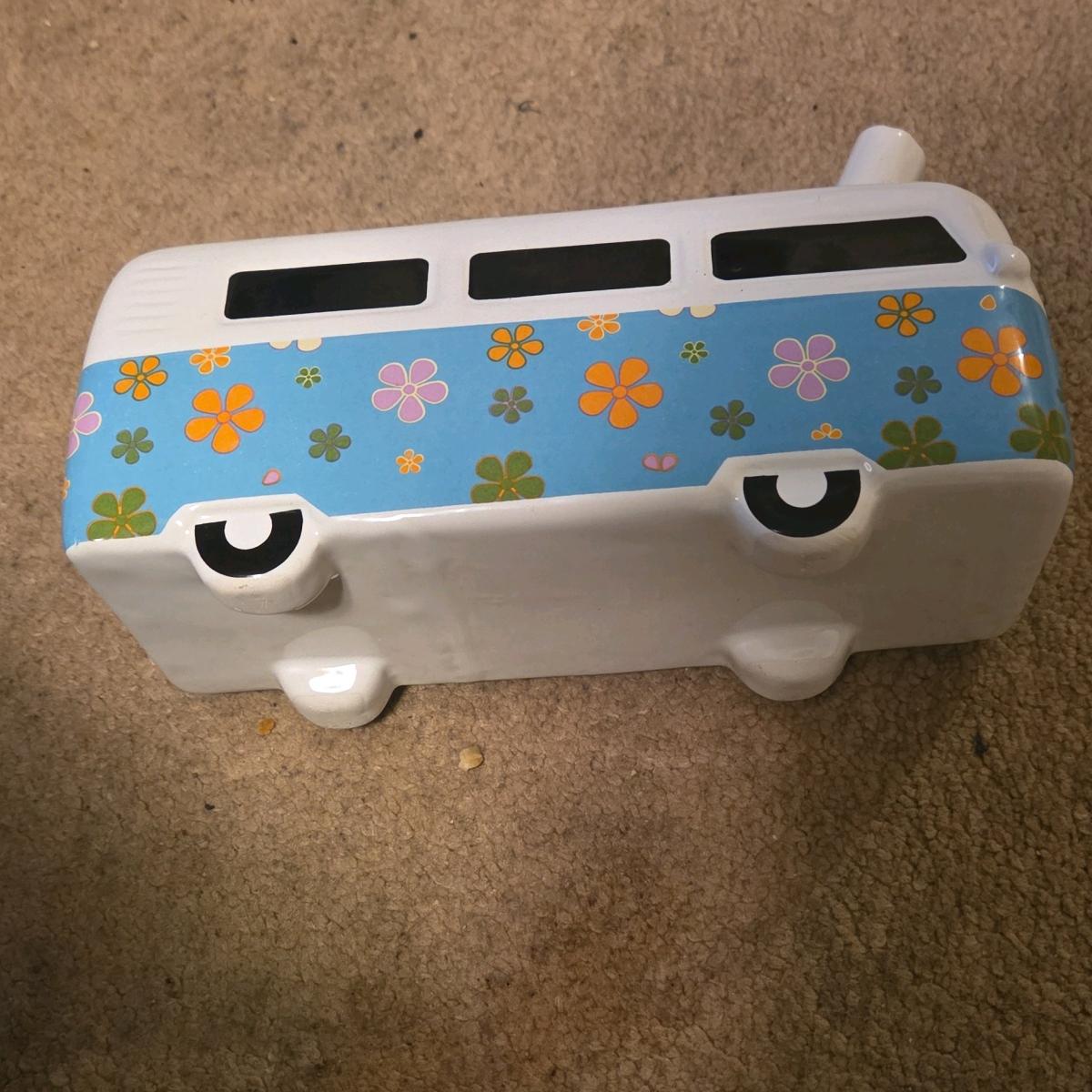 hippie glass van - Crabtree, Pennsylvania - FleaMarketBay