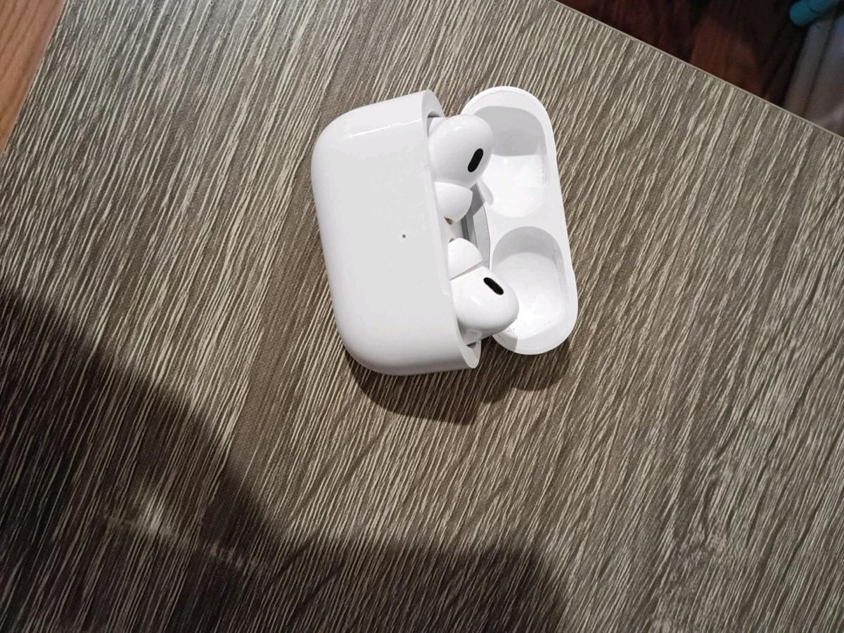 Generic Headphones  One Side Not Working - Austin, Texas - FleaMarketBay