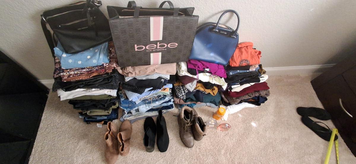 Huge lot of clothes size Mto XL - Poway, California