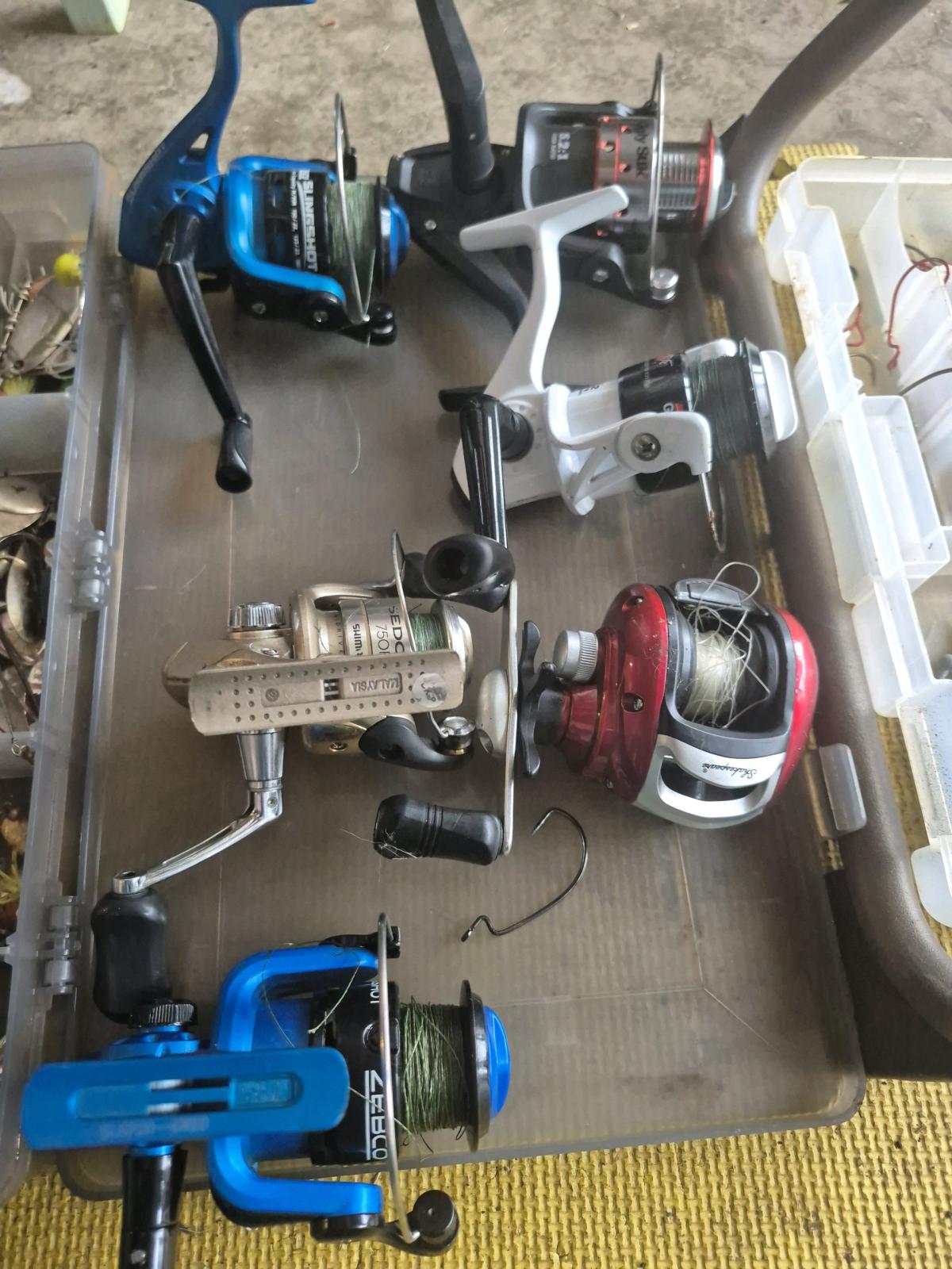 huge fishing lot - Alicia, Arkansas - FleaMarketBay