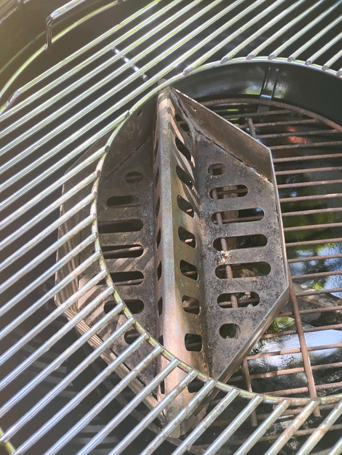 Weber Charcoal Grill - Douglasville, Georgia - FleaMarketBay