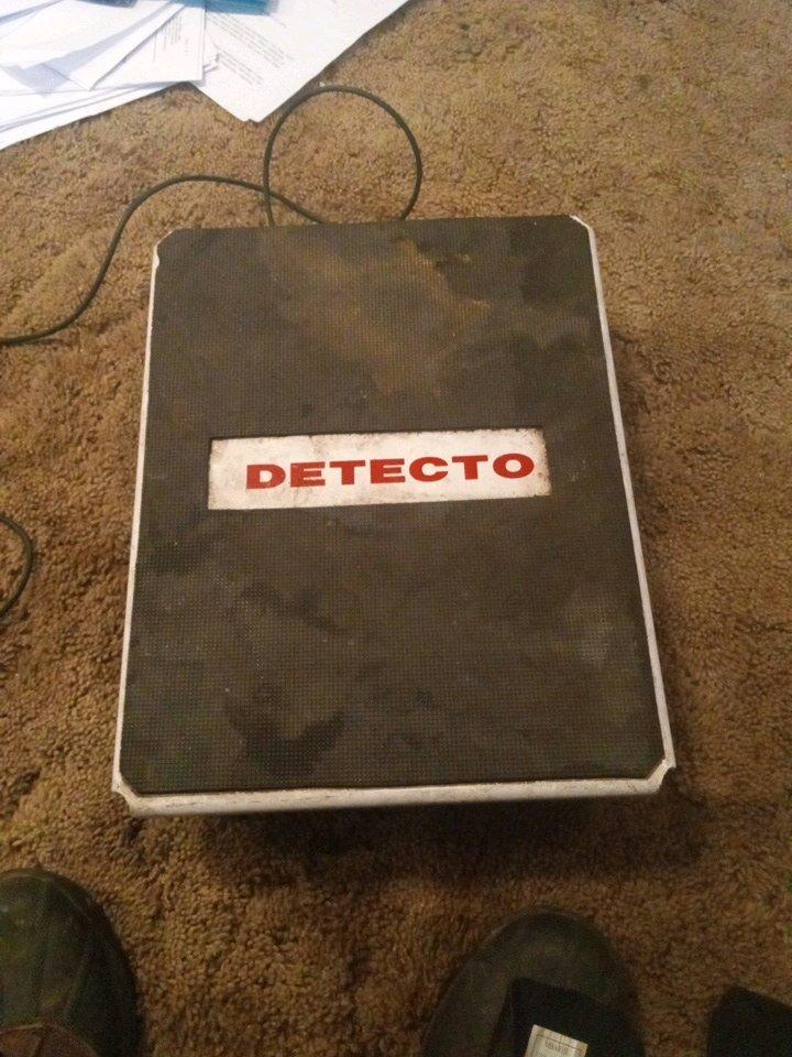 708 cardinal 5000lb digital scale - Carl Junction, Missouri - FleaMarketBay