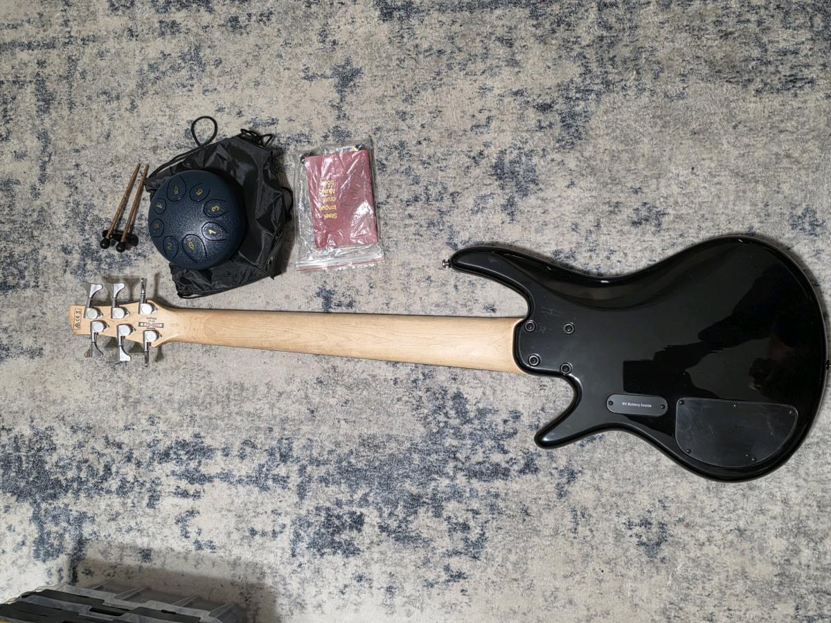 6 string ibanez bass guitar - Tolleson, Arizona - FleaMarketBay